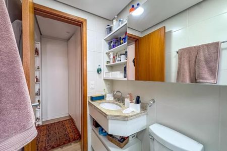 Apartamento à venda com 212m², 3 quartos e 4 vagas