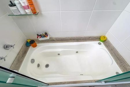 Apartamento à venda com 212m², 3 quartos e 4 vagas