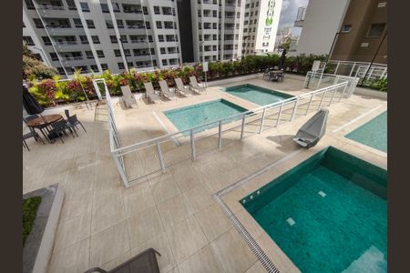 Apartamento à venda com 36m², 1 quarto e sem vagaÁrea comum - Piscina