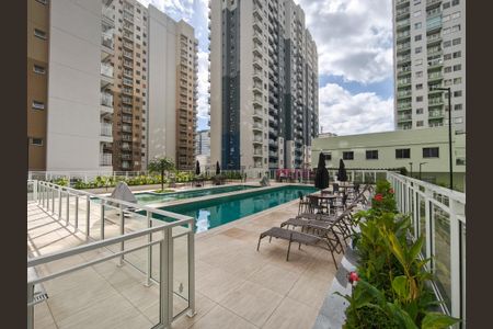 Apartamento à venda com 36m², 1 quarto e sem vagaÁrea comum - Piscina