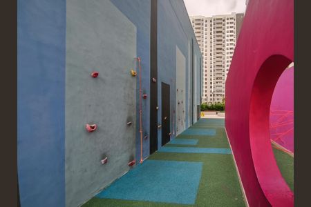 Apartamento à venda com 36m², 1 quarto e sem vagaÁrea comum - Playground