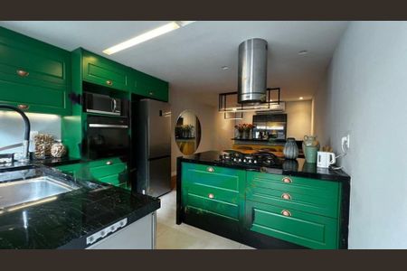 Casa à venda com 200m², 3 quartos e 2 vagas