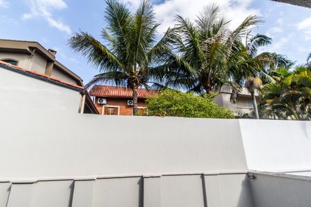 Casa à venda com 557m², 4 quartos e 8 vagas Casa à venda com 557m², 4 quartos e 8 vagasVista da Suíte 4