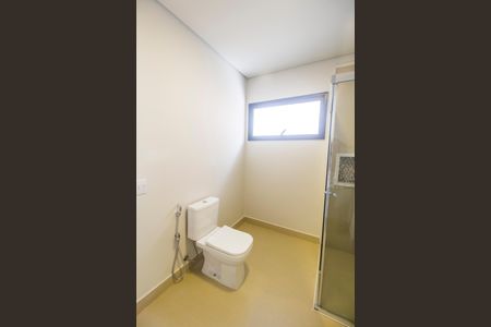 Casa à venda com 557m², 4 quartos e 8 vagas Casa à venda com 557m², 4 quartos e 8 vagasBanheiro da Suíte 4