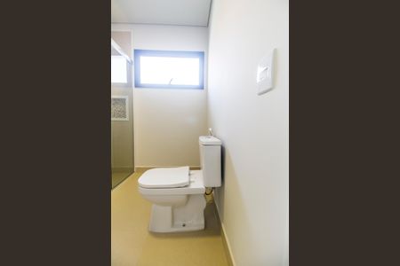 Casa à venda com 557m², 4 quartos e 8 vagas Casa à venda com 557m², 4 quartos e 8 vagasBanheiro da Suíte 3