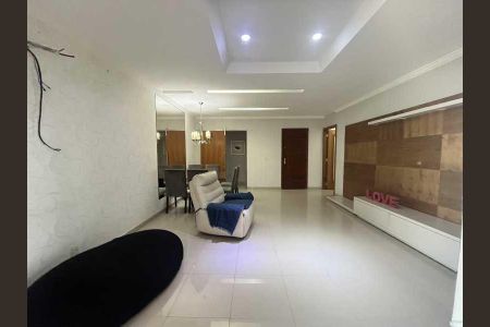 Apartamento à venda com 142m², 3 quartos e 3 vagas