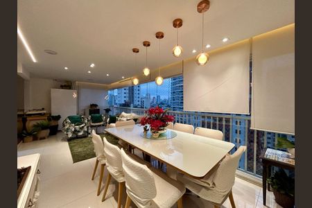 Apartamento à venda com 137m², 3 quartos e 2 vagas