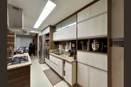 Apartamento à venda com 137m², 3 quartos e 2 vagas