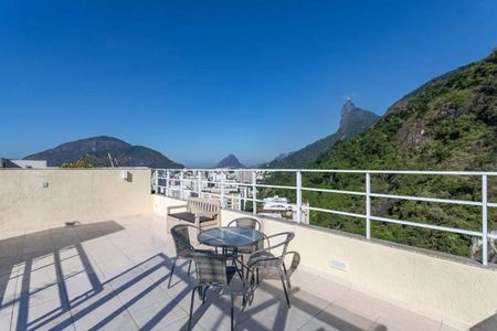 Apartamento à venda com 215m², 2 quartos e 1 vaga