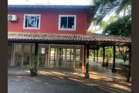 Casa à venda com 121m², 4 quartos e 1 vaga
