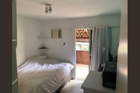 Casa à venda com 121m², 4 quartos e 1 vaga