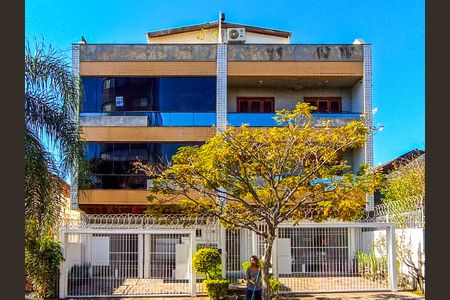 Apartamento à venda com 140m², 3 quartos e 1 vaga Apartamento à venda com 140m², 3 quartos e 1 vagaFachada