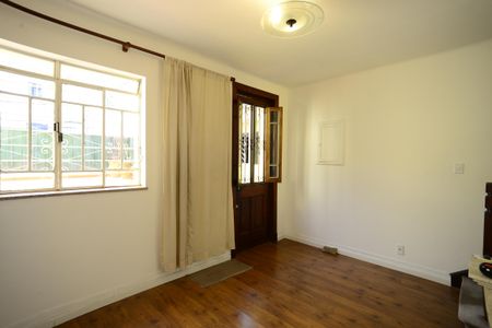 Casa à venda com 100m², 3 quartos e 1 vagaSala