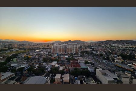 Apartamento à venda com 145m², 3 quartos e 2 vagas Apartamento à venda com 145m², 3 quartos e 2 vagasQuarto - Suíte vista