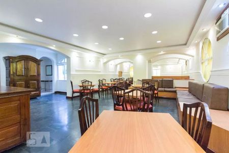 Apartamento à venda com 80m², 2 quartos e 2 vagas Apartamento à venda com 80m², 2 quartos e 2 vagasÁrea comum - Salão de festas