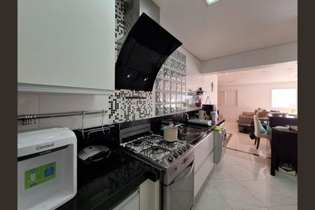 Apartamento à venda com 80m², 2 quartos e 2 vagas Apartamento à venda com 80m², 2 quartos e 2 vagasCozinha