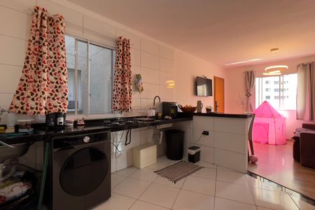 Apartamento à venda com 47m², 2 quartos e 1 vaga Apartamento à venda com 47m², 2 quartos e 1 vagaCozinha e Área de Serviço