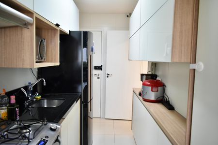 Apartamento à venda com 100m², 3 quartos e 2 vagas Apartamento à venda com 100m², 3 quartos e 2 vagasCozinha