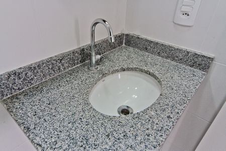 Apartamento para alugar com 36m², 2 quartos e sem vaga Apartamento para alugar com 36m², 2 quartos e sem vagaBanheiro