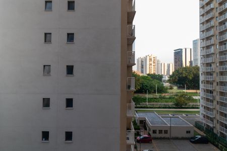 Vista da Varanda de apartamento para alugar com 1 quarto, 32m² em Parque Industrial Tomas Edson, São Paulo