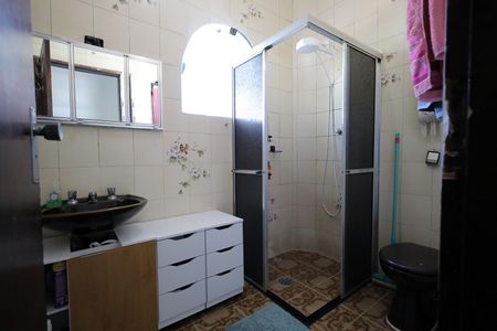 Casa à venda com 150m², 3 quartos e 2 vagas Casa à venda com 150m², 3 quartos e 2 vagasBanheiro 2