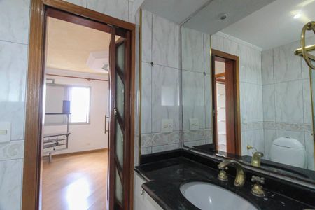 Apartamento para alugar com 70m², 2 quartos e 1 vaga Apartamento para alugar com 70m², 2 quartos e 1 vagaBanheiro da Suíte