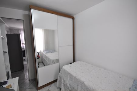 Apartamento à venda com 57m², 2 quartos e 1 vagaQuarto 2