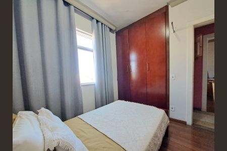 Apartamento à venda com 289m², 4 quartos e 2 vagas Apartamento à venda com 289m², 4 quartos e 2 vagasQuarto 1