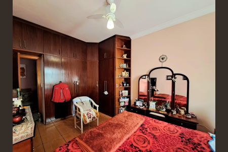 Apartamento à venda com 289m², 4 quartos e 2 vagas Apartamento à venda com 289m², 4 quartos e 2 vagasSuíte