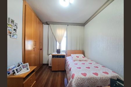 Apartamento à venda com 289m², 4 quartos e 2 vagas Apartamento à venda com 289m², 4 quartos e 2 vagasQuarto 2