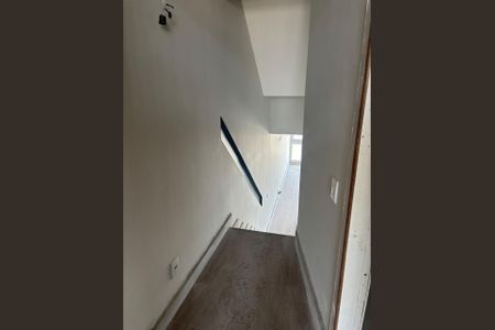 Apartamento à venda com 60m², 1 quarto e sem vaga Apartamento à venda com 60m², 1 quarto e sem vagaCorredor íntimo