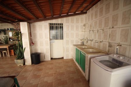 Casa à venda com 400m², 5 quartos e 6 vagasÁrea de Serviço