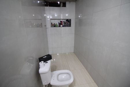 Casa à venda com 400m², 5 quartos e 6 vagasBanheiro do Quarto 3
