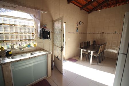 Casa à venda com 400m², 5 quartos e 6 vagasCozinha