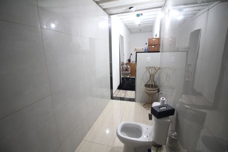 Casa à venda com 400m², 5 quartos e 6 vagasBanheiro do Quarto 3