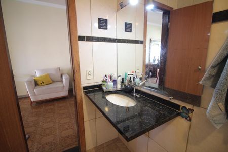 Casa à venda com 400m², 5 quartos e 6 vagasBanheiro Social