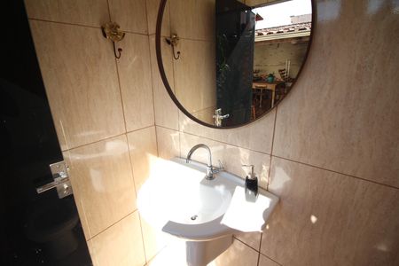 Casa à venda com 400m², 5 quartos e 6 vagasBanheiro de Serviço