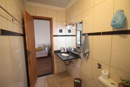 Casa à venda com 400m², 5 quartos e 6 vagasBanheiro Social