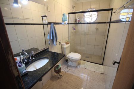 Casa à venda com 400m², 5 quartos e 6 vagasBanheiro Social