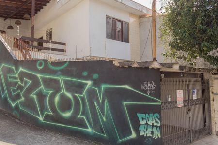 Casa à venda com 120m², 2 quartos e 1 vagaFachada