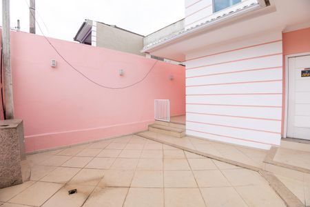 Casa de condomínio para alugar com 600m², 3 quartos e 2 vagasQuintal