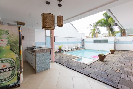 Casa de condomínio para alugar com 600m², 3 quartos e 2 vagasÁrea comum - Piscina