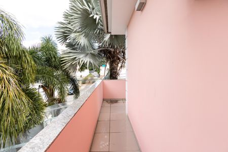 Casa de condomínio para alugar com 600m², 3 quartos e 2 vagasVaranda da Suíte