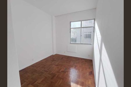 Apartamento à venda com 65m², 2 quartos e 1 vaga