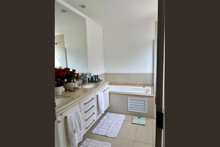 Casa à venda com 310m², 4 quartos e 3 vagas
