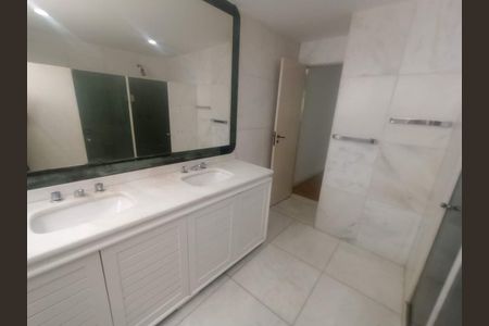 Apartamento à venda com 270m², 5 quartos e 2 vagas