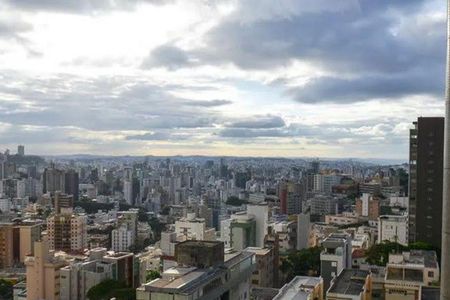 Apartamento à venda com 185m², 4 quartos e 2 vagas