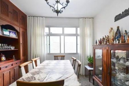 Apartamento à venda com 185m², 4 quartos e 2 vagas Apartamento à venda com 185m², 4 quartos e 2 vagasCopa