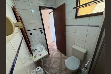 Casa à venda com 300m², 2 quartos e 2 vagas Casa à venda com 300m², 2 quartos e 2 vagasBanheiro Social
