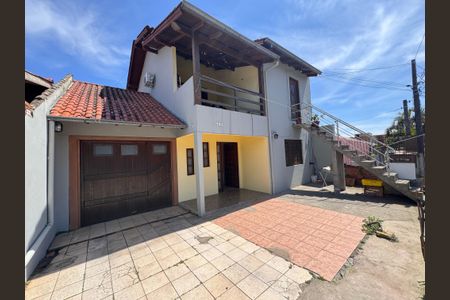 Casa à venda com 300m², 2 quartos e 2 vagas Casa à venda com 300m², 2 quartos e 2 vagasÁrea comum